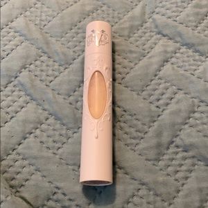 Kat Von D true portrait foundation